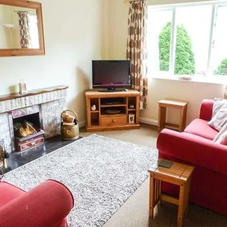 3 Low House Cottages Hébergement de vacances